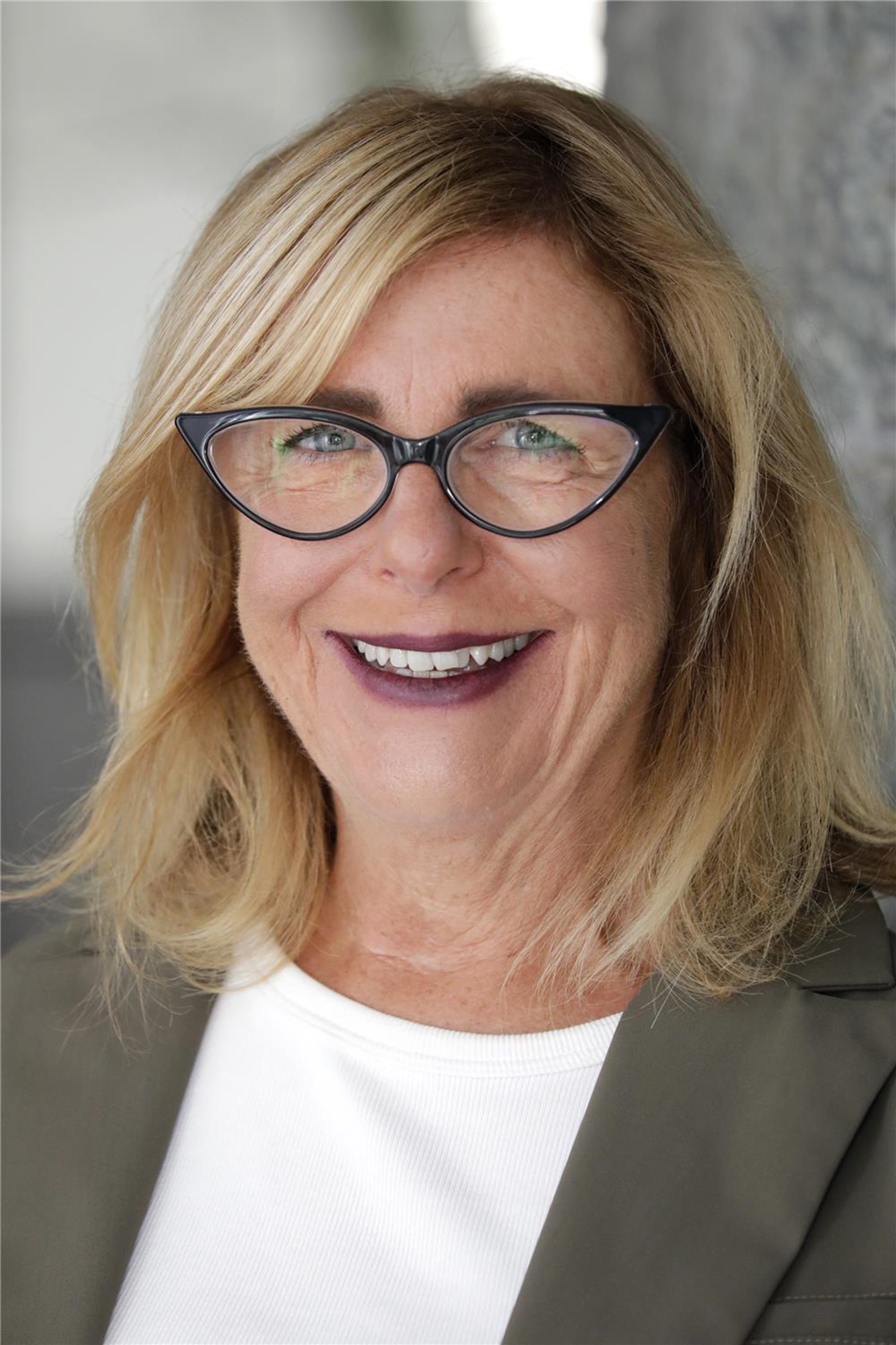 Silvia Hall